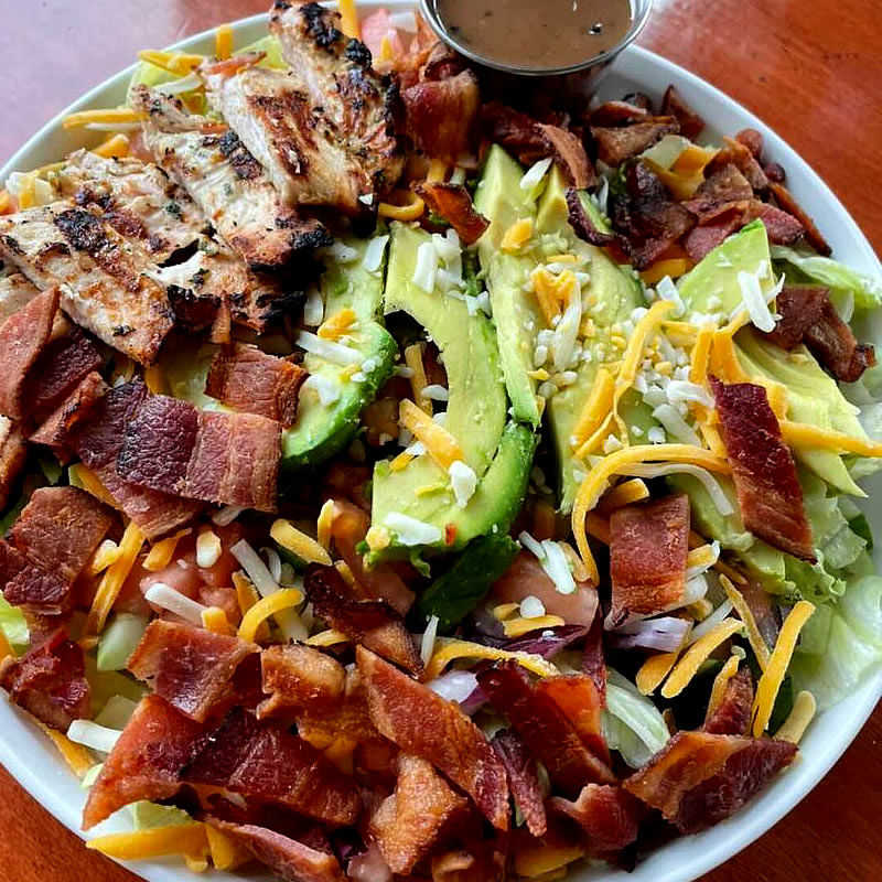Sandtrap Bar and Grille | Grilled Chicken Salad